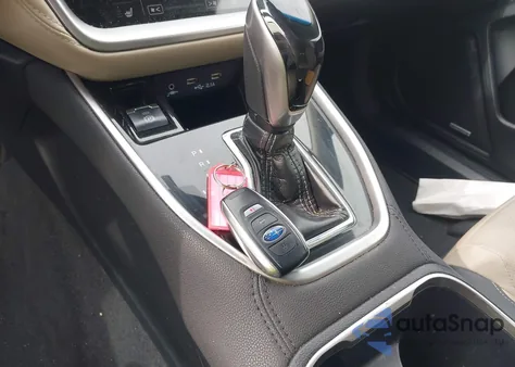 2021 Subaru Outback Limited из США, поврежденный, VIN 4S4BTANC8M3126387